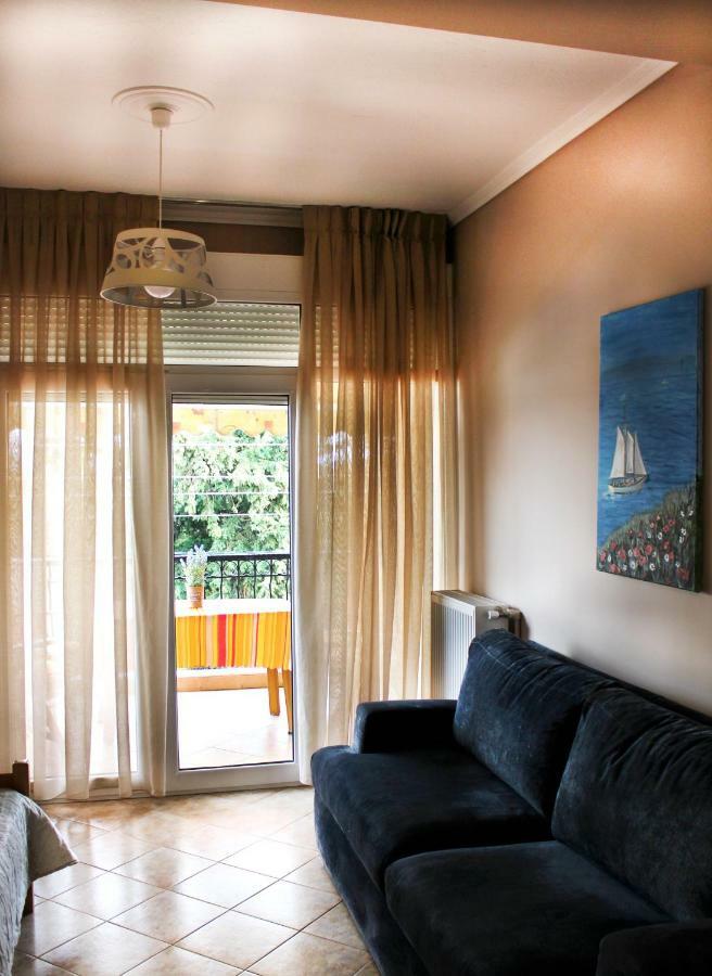 Souzana Rooms 1 เนอาปลายา ภายนอก รูปภาพ